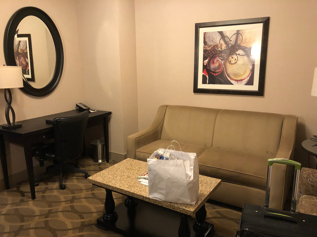 West Inn & Suites Carlsbad主图