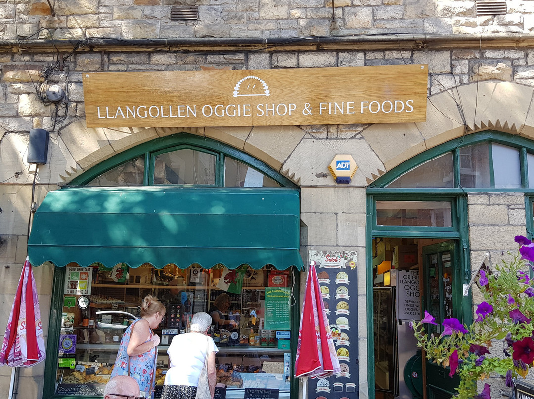 Llangollen Oggie Shop & Fine Foods