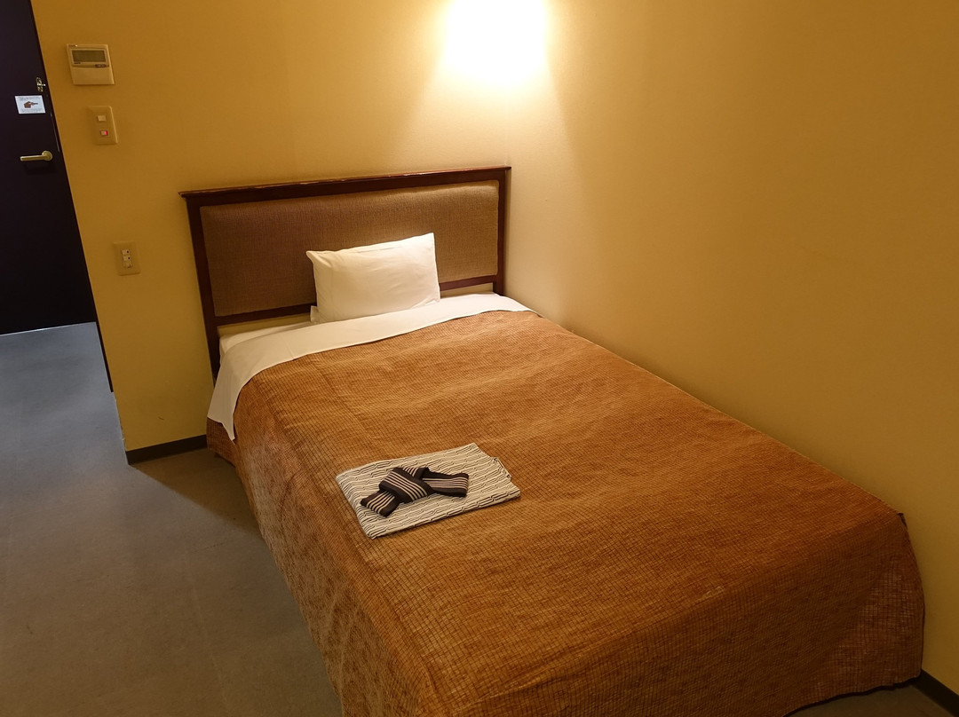 拉斯顿饭店主图