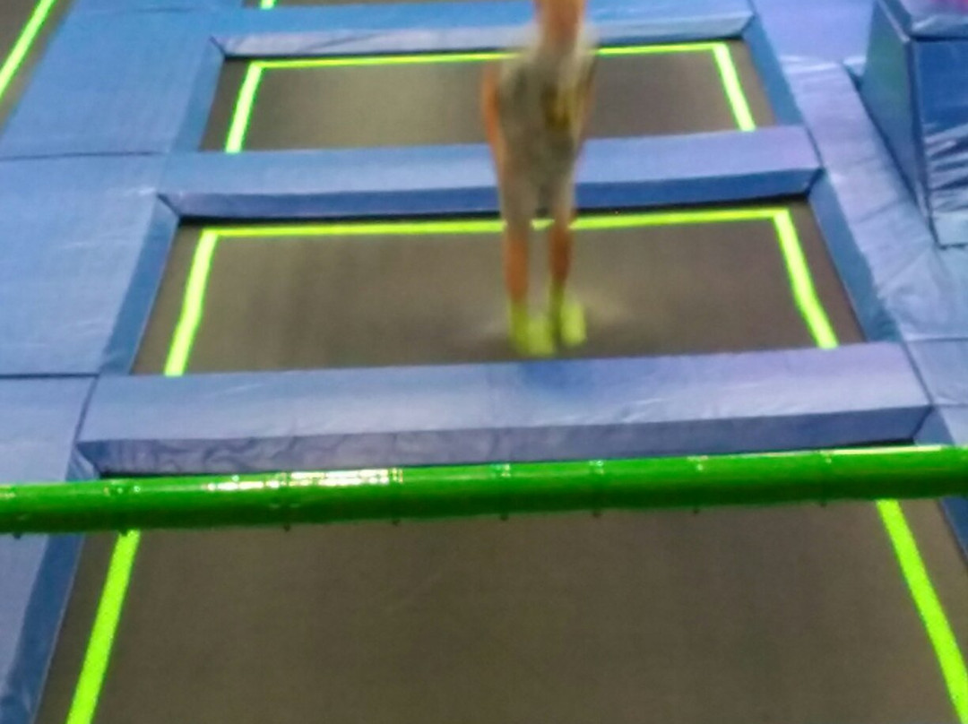 Jump In Trampoline Parks-马瑟尔堡必去景点