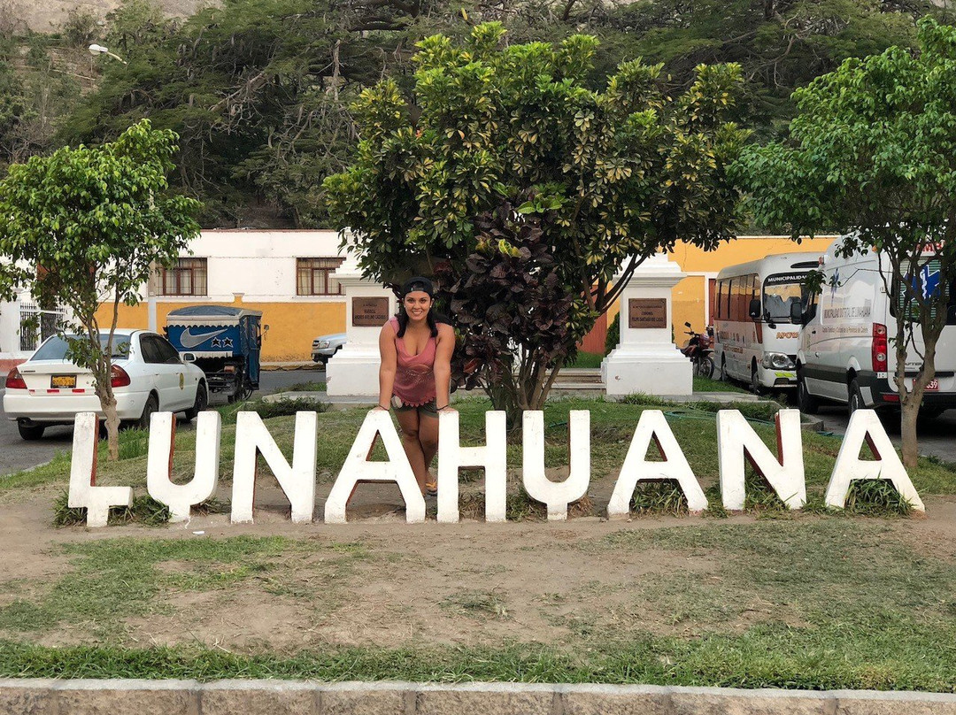 Plaza de Armas de Lunahuana景点图片