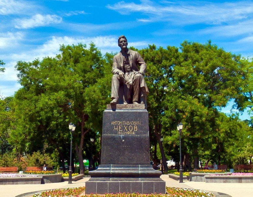 Chekhov Statue景点图片