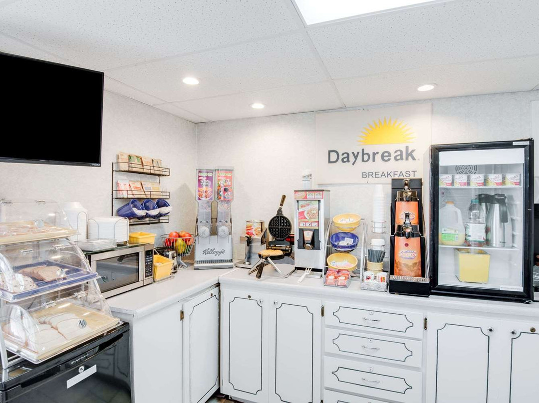 Days Inn by Wyndham Monett主图