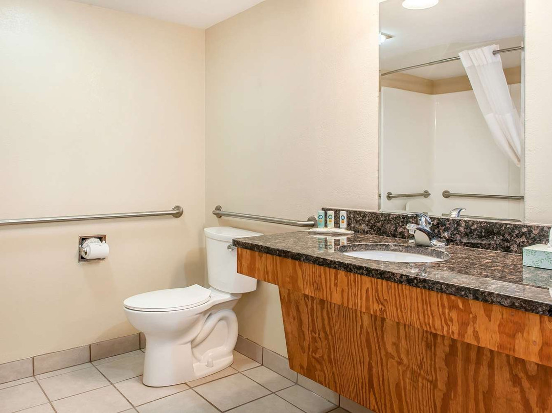 Quality Inn Findlay主图