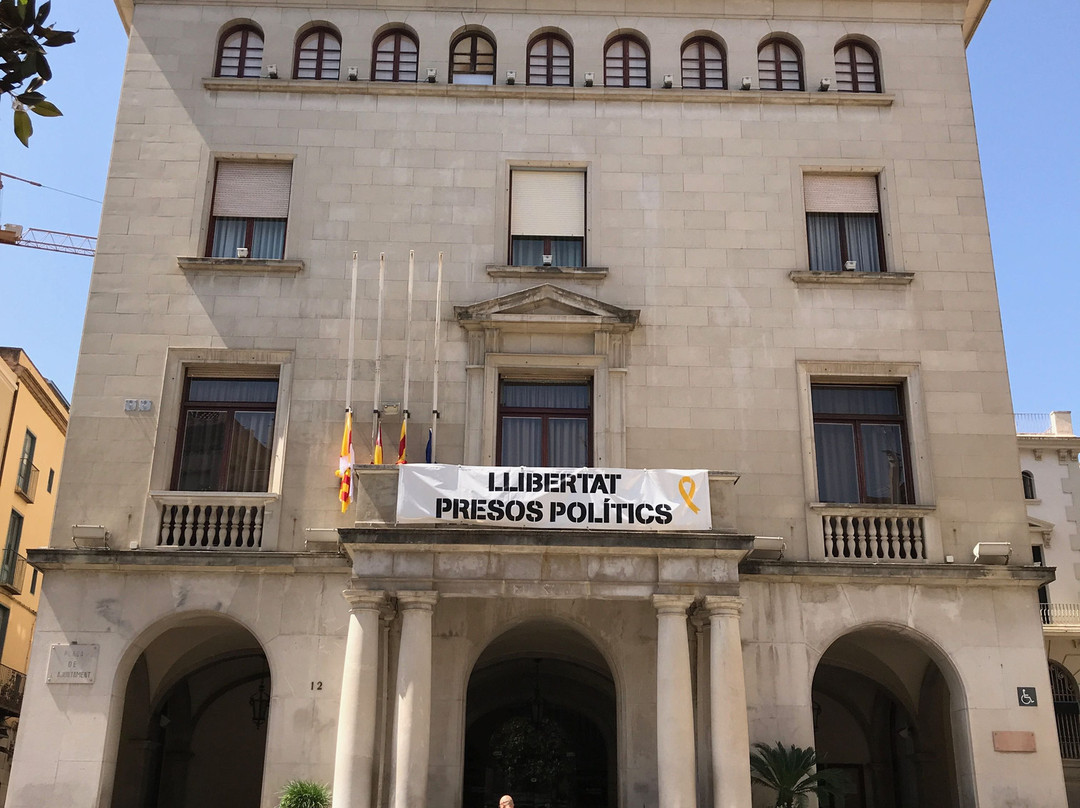 Plaça de l'Ajuntament景点图片