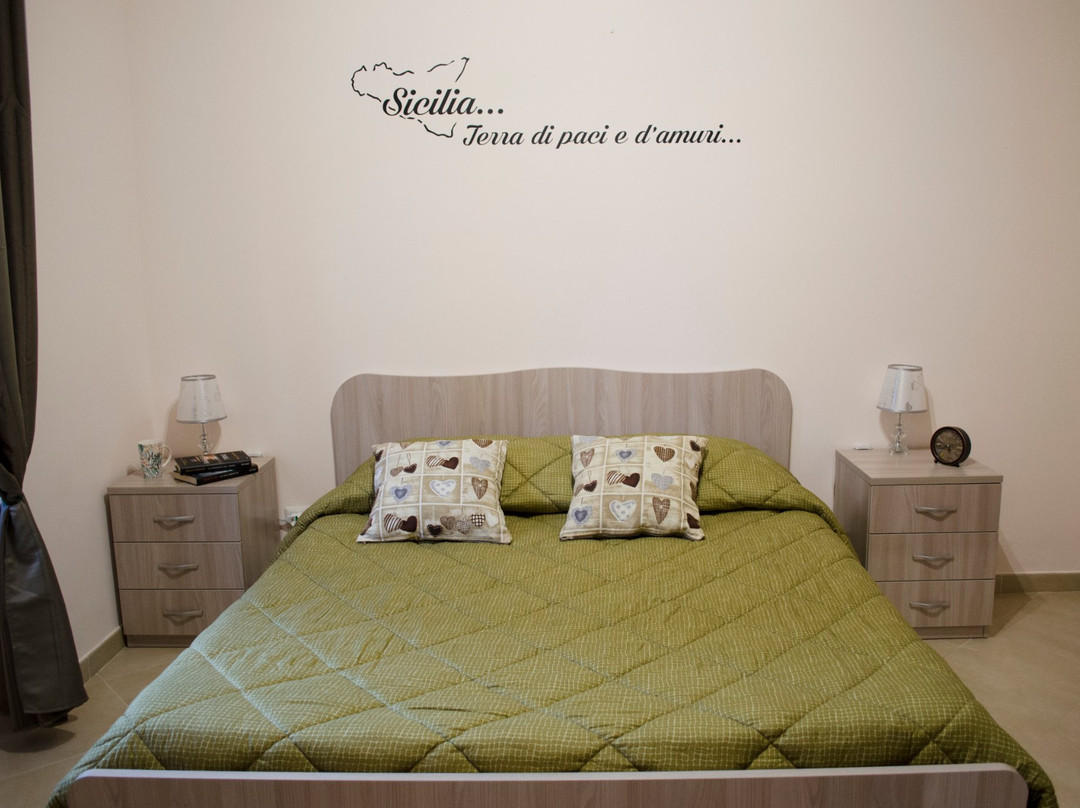 Torre Faro酒店住宿-B&B Al Pilone