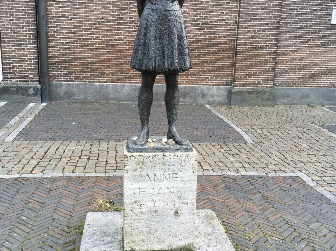 Statue Of Anne Frank-乌特勒支必去景点