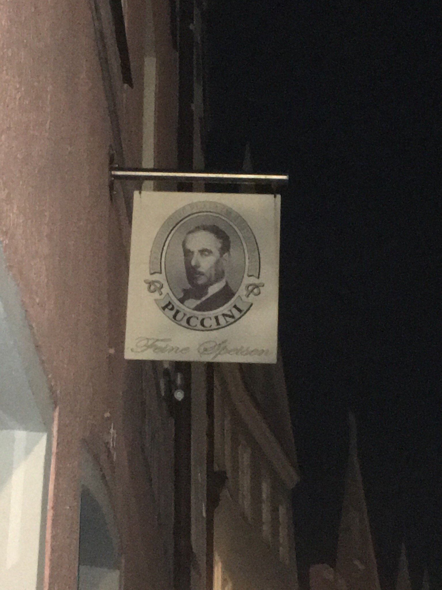 Weinstube Heigl Restaurante Pizzeria Puccini-官方