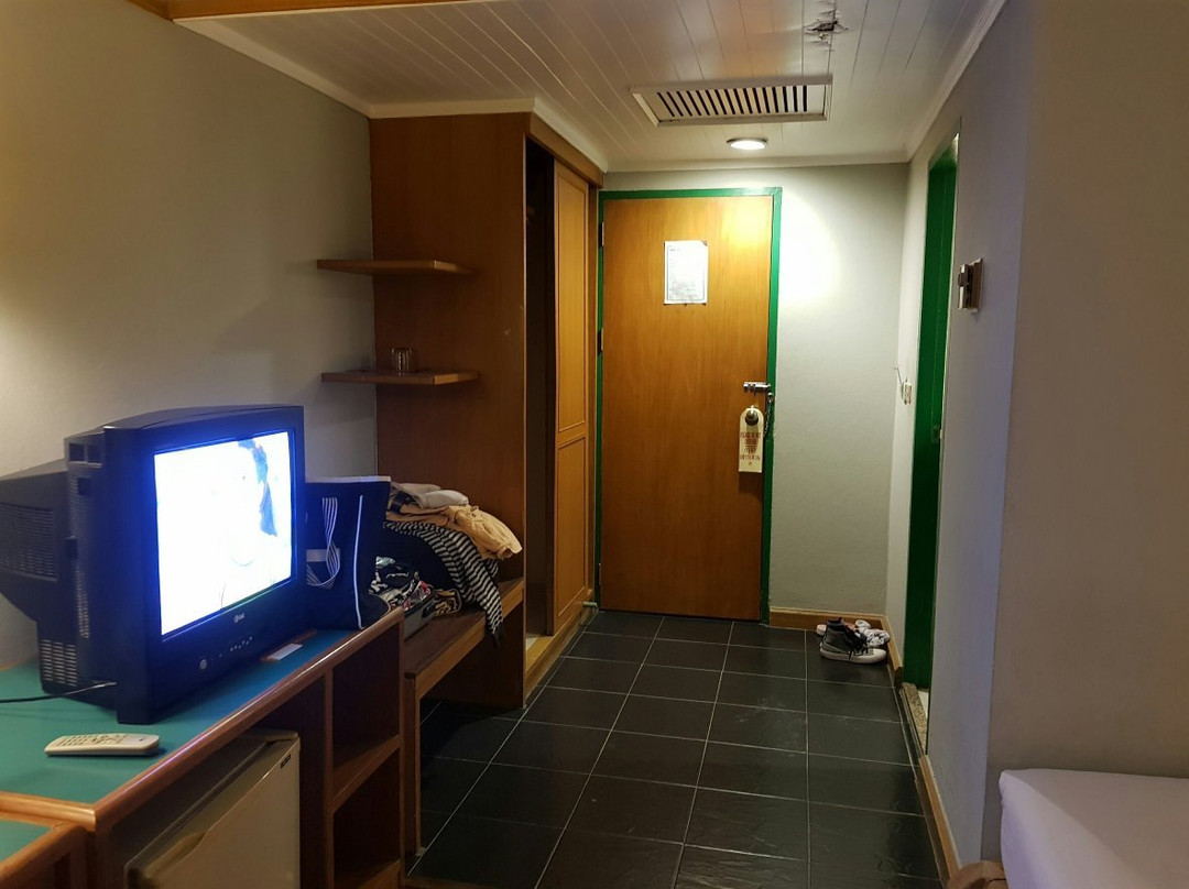 黄金城酒店主图