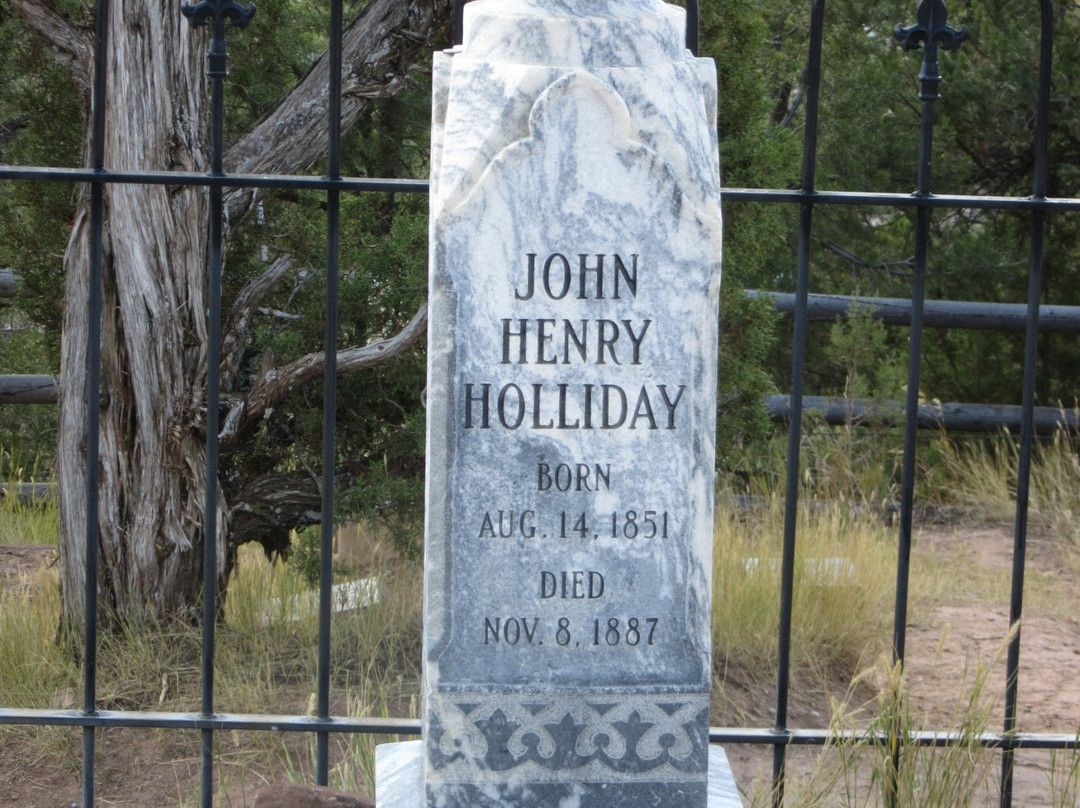 Linwood Cemetery-格伦伍德温泉必去景点