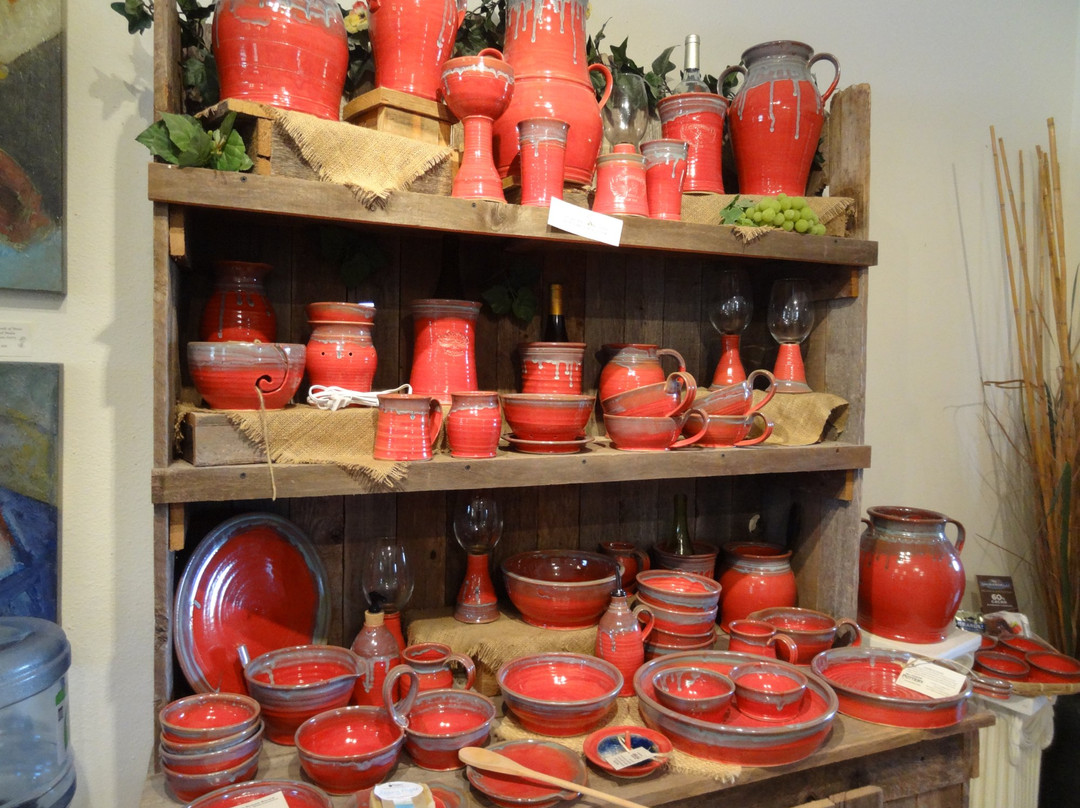 Hill Country Pottery-Comfort必去景点