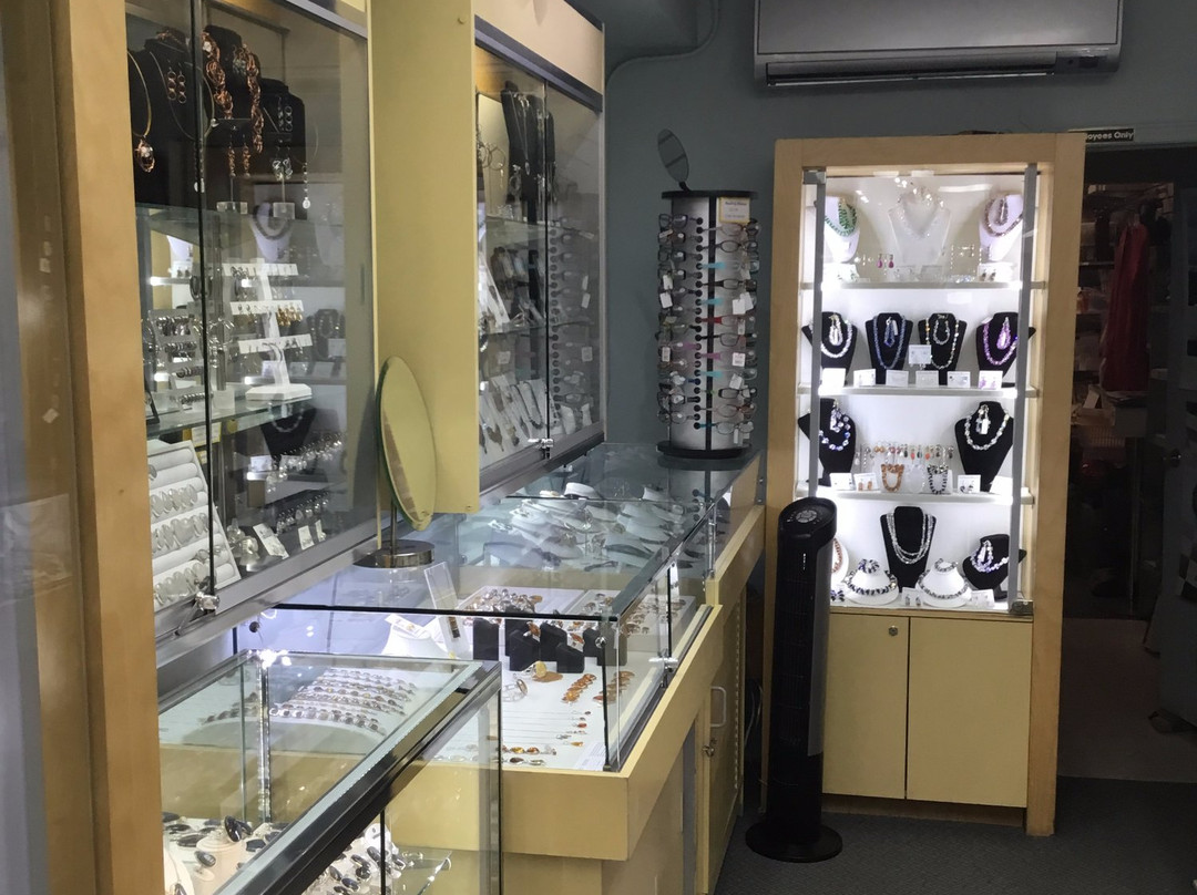 Optimus Jewellery & Watches-滨湖尼亚加拉必去景点