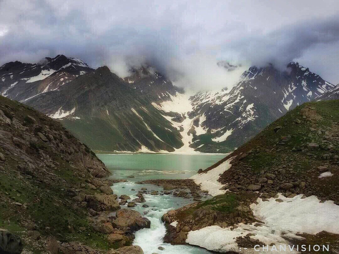 Sheshnag Lake景点图片
