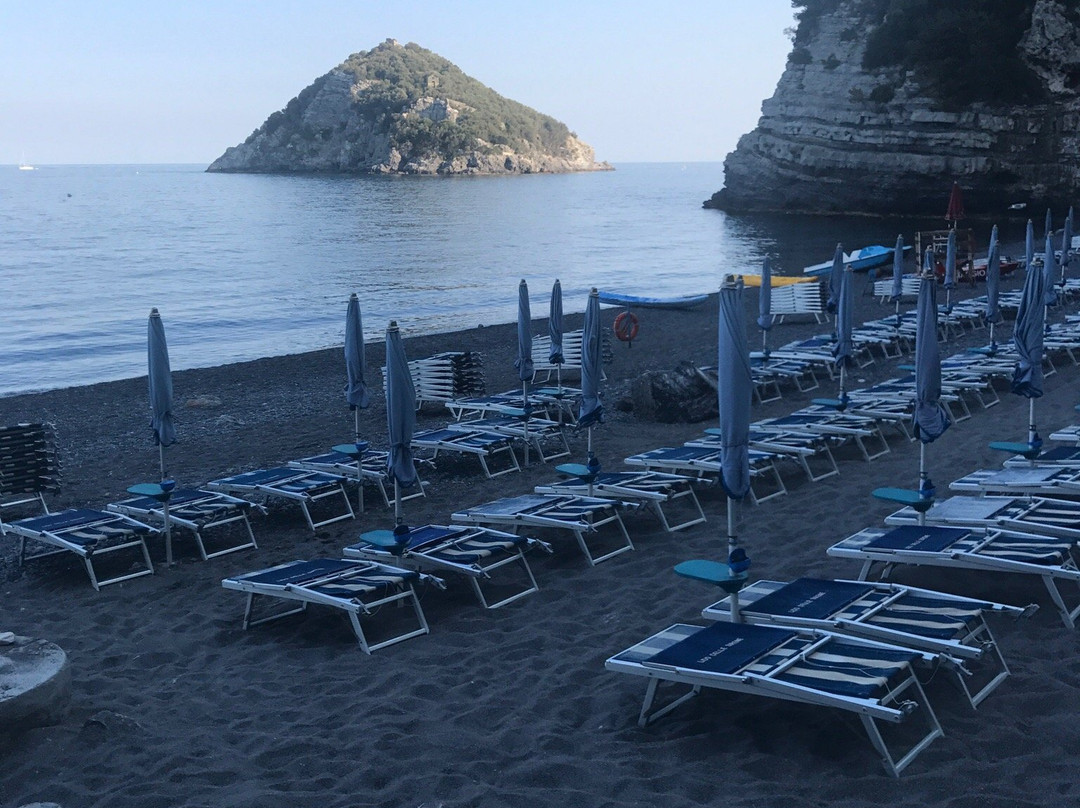 Isolotto di Bergeggi-Bergeggi必去景点