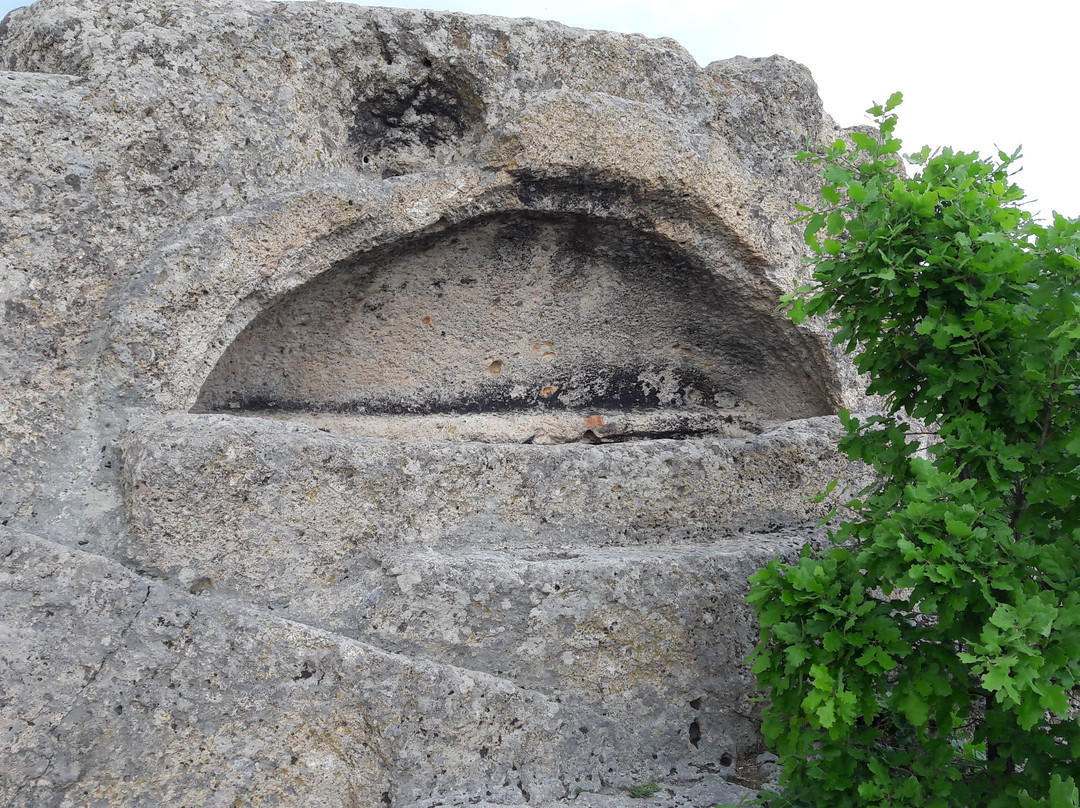 Thracian sanctuary-Tatul必去景点