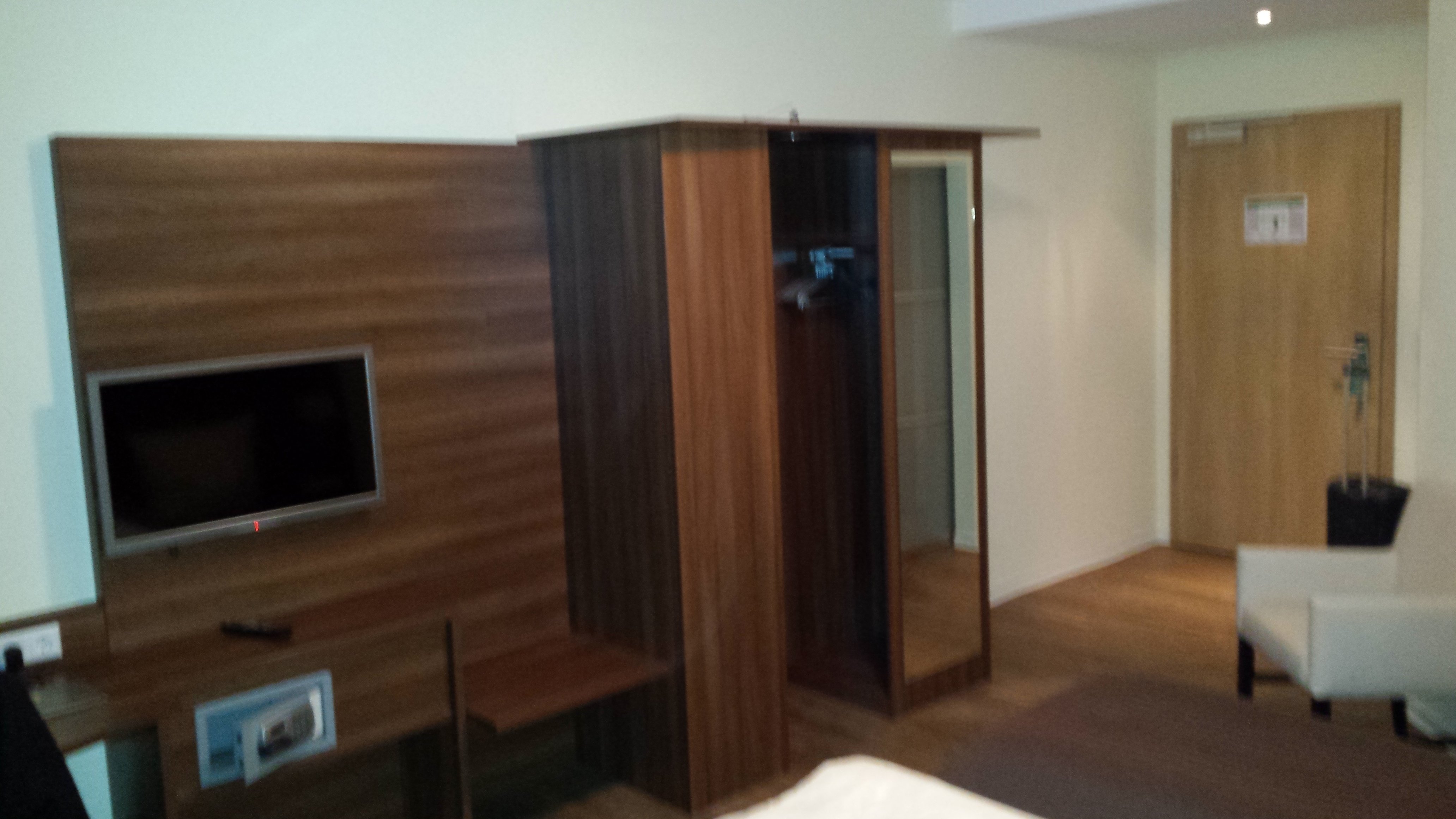 Holter Schloßkrug-官方