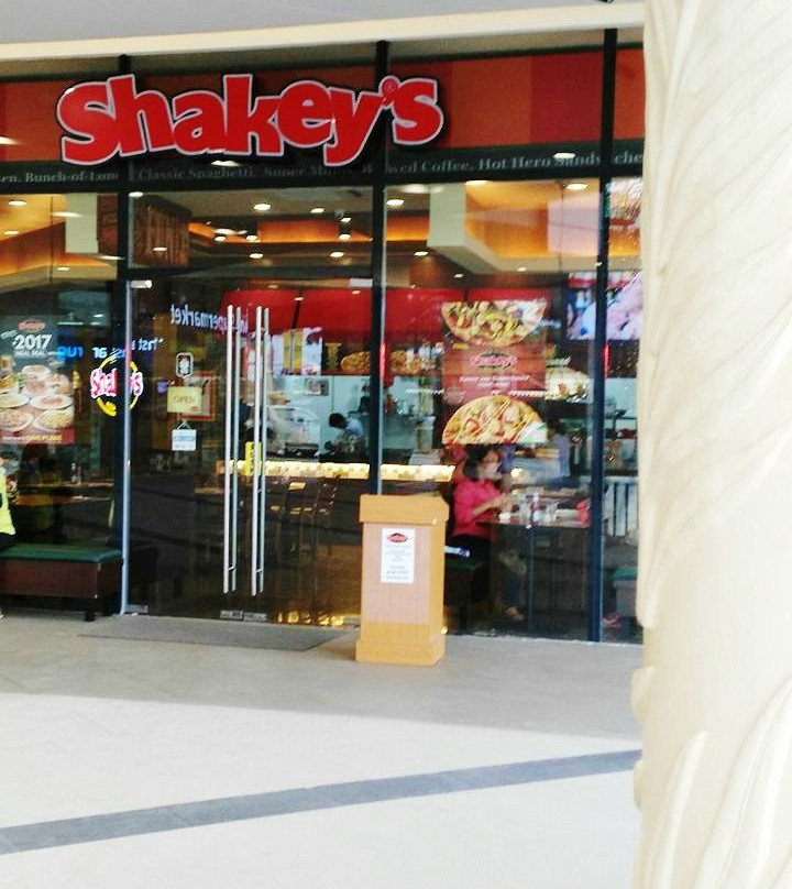 Shakeys Pizza