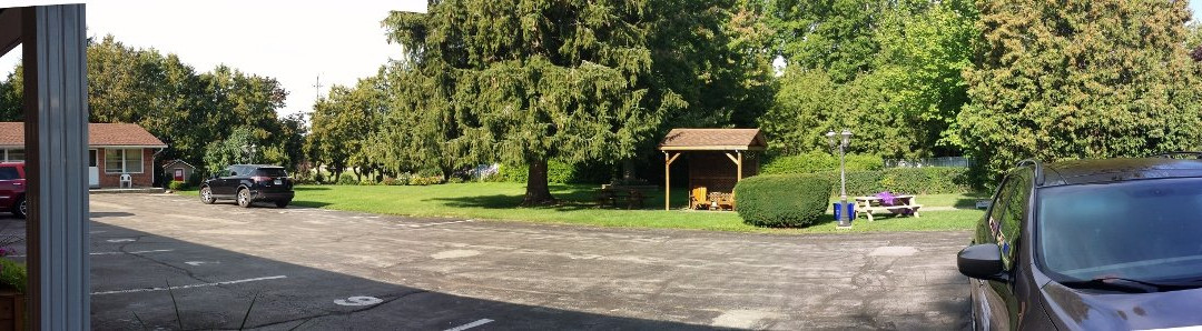 Cardinal Court Motel主图