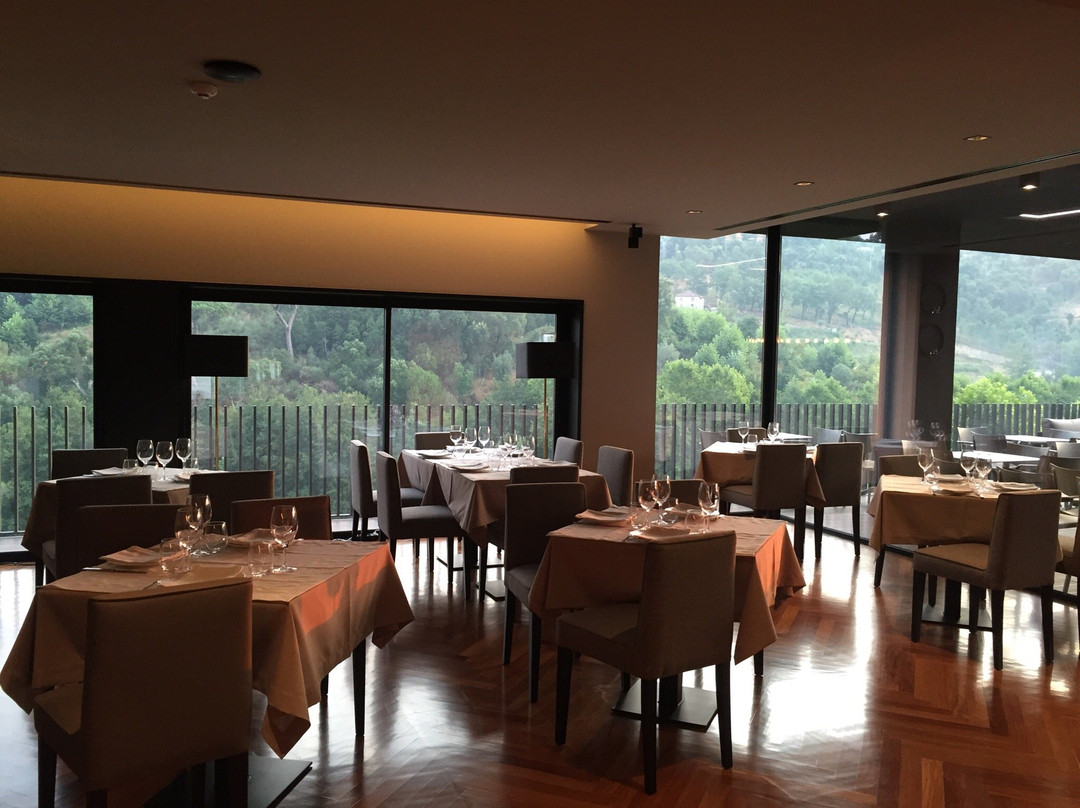 Cerva餐馆和美食-Restaurante Caneiro