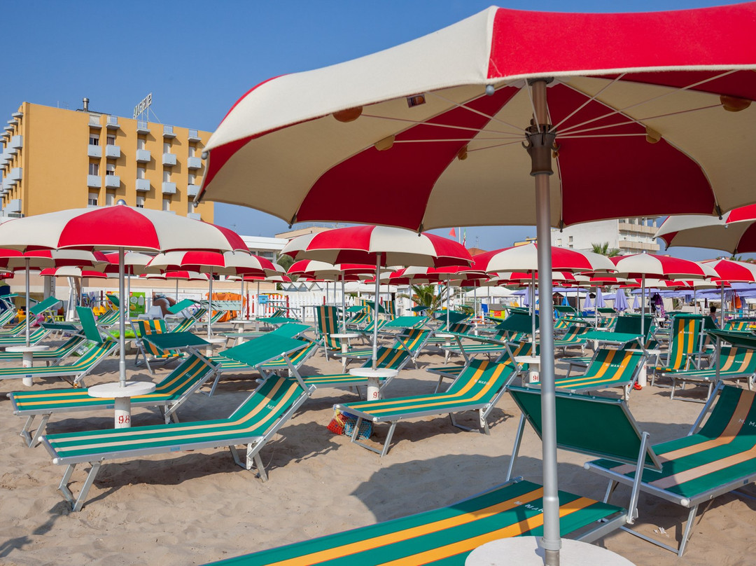 Bagni 79 Carlo e Armanda-塞尼加利亚必去景点