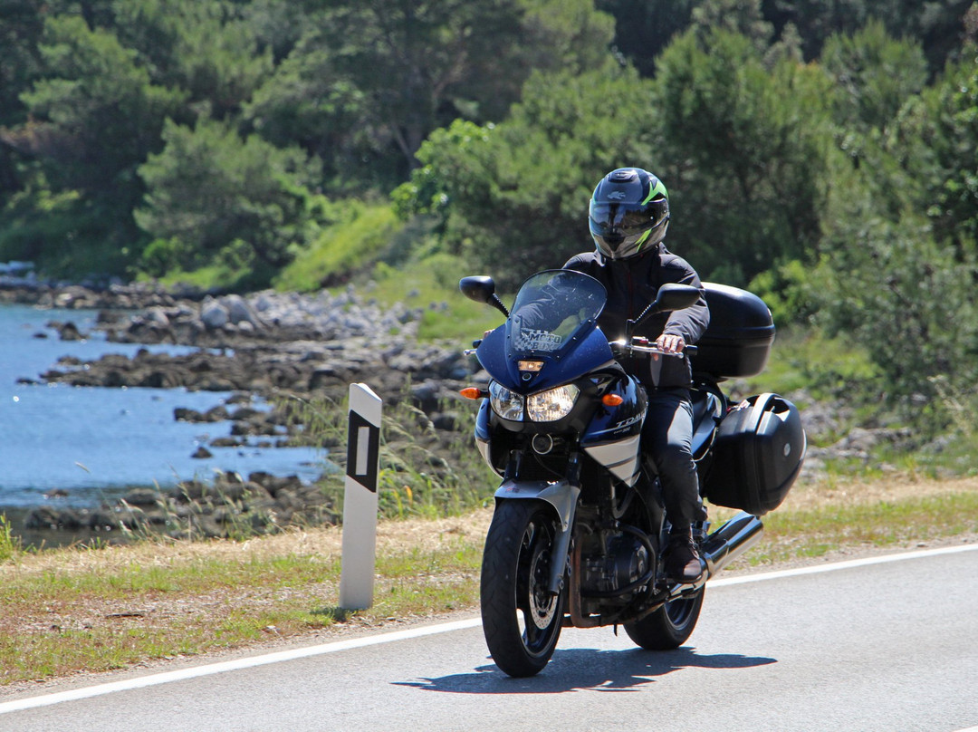 Motorental Istra-普拉必去景点