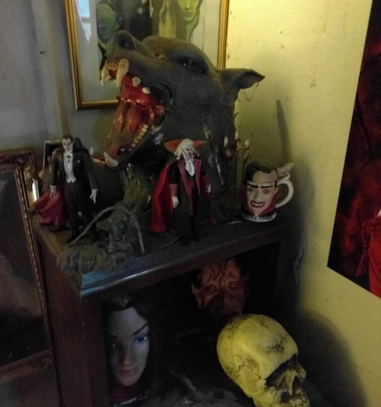 Musee des Vampires-Les Lilas必去景点