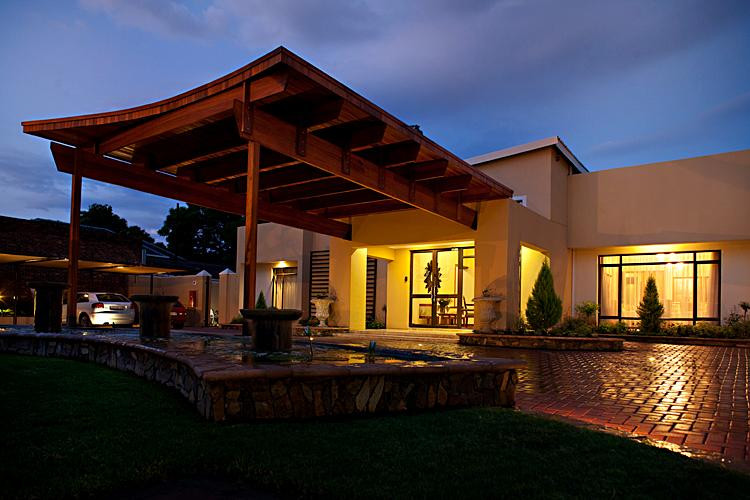 Bochum酒店住宿-Mavuta Manor