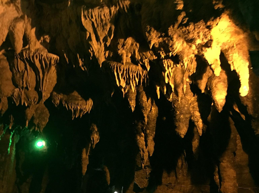 重庆老龙洞景区景点图片