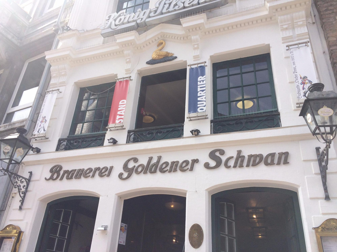 Goldener Schwan