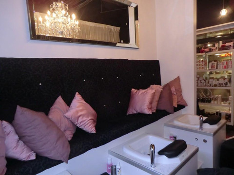 Luxe Beauty Lounge & Mobile Spa-温哥华必去景点