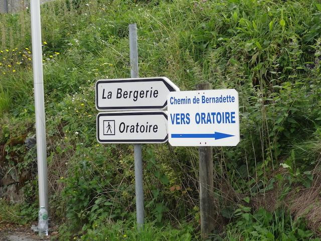 Bergerie de Sainte Bernadette.-Bartres必去景点