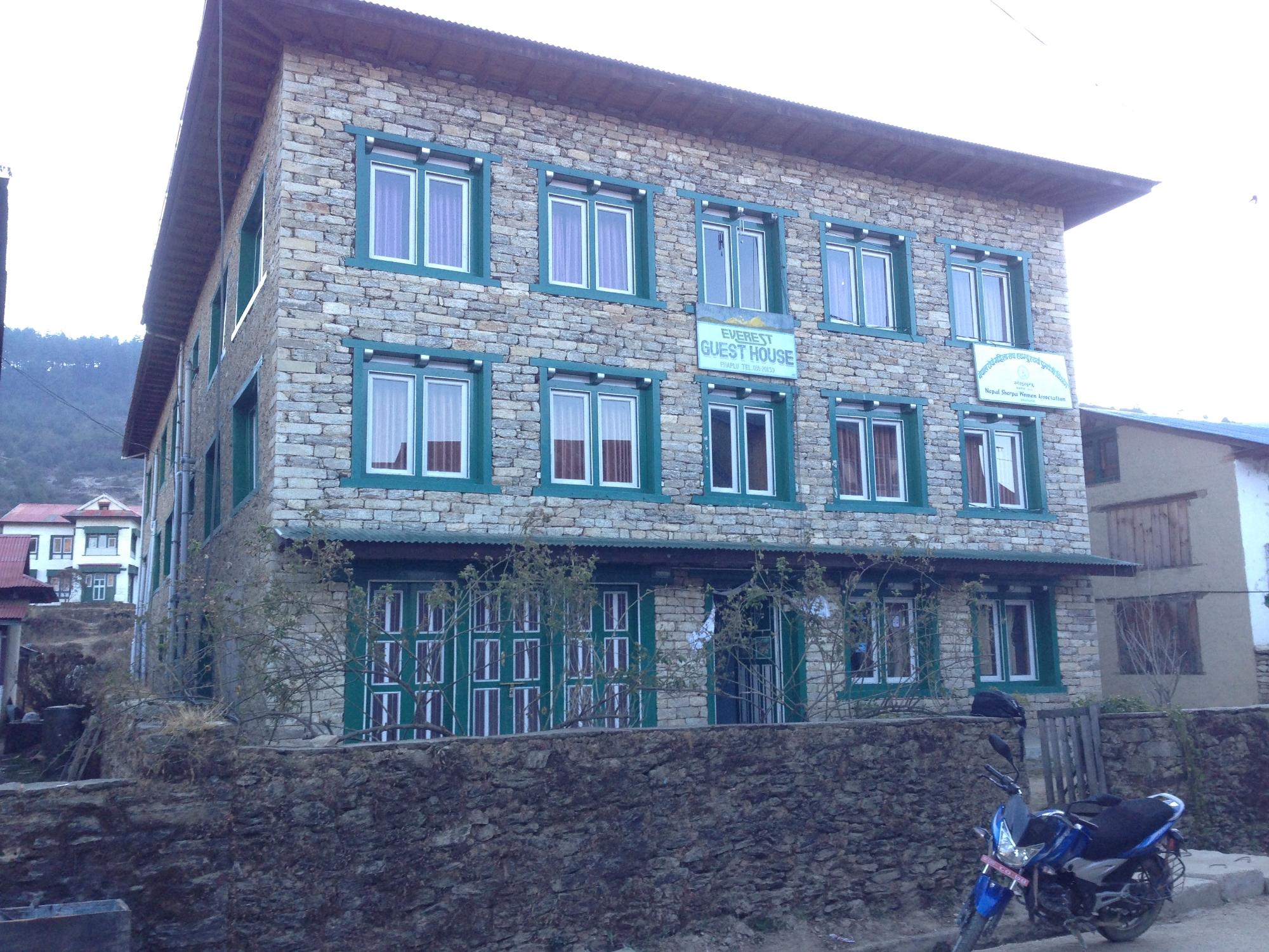 Everest Hotel-浴室