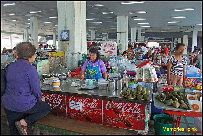 Talad Yai Morning Market景点图片
