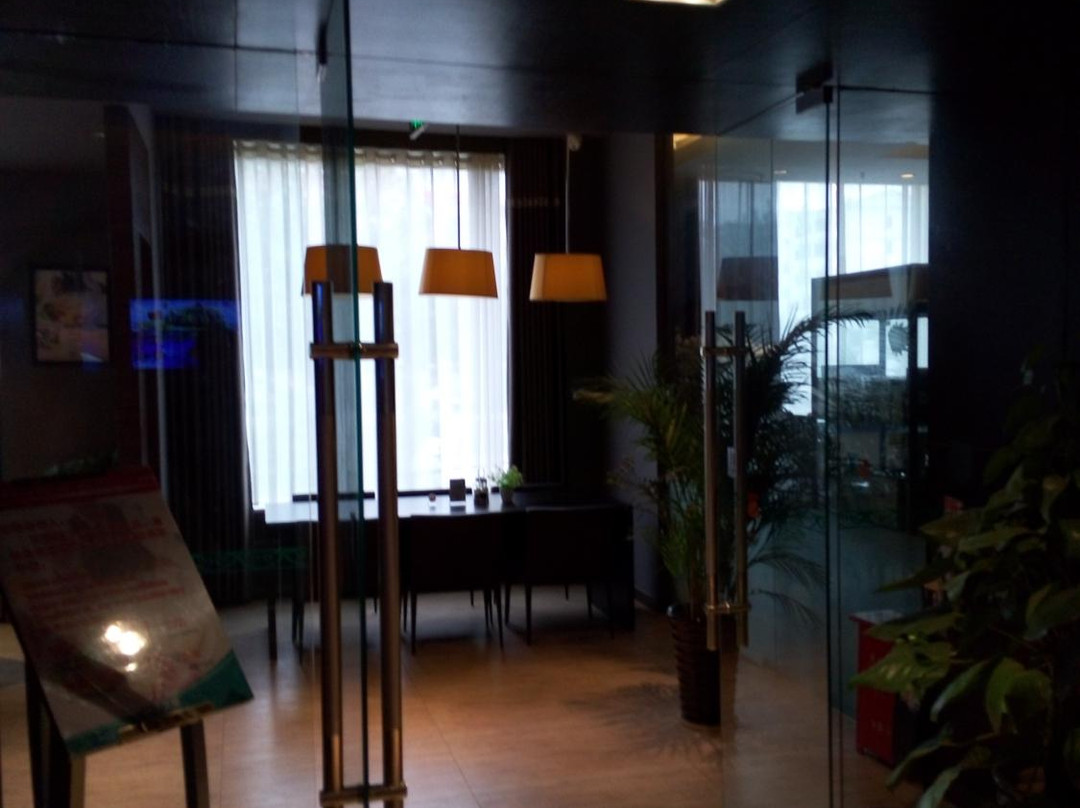 鹤壁锦江之星兴鹤大街裕隆购物广场店主图