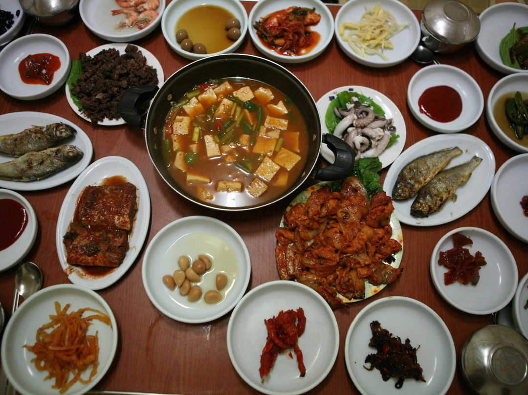 淳昌郡餐馆和美食-Minsok Jip