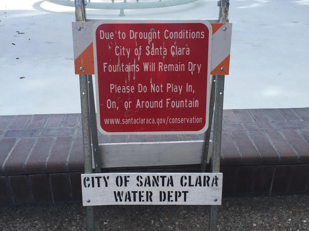 Statue of Saint Clare-圣克拉拉必去景点