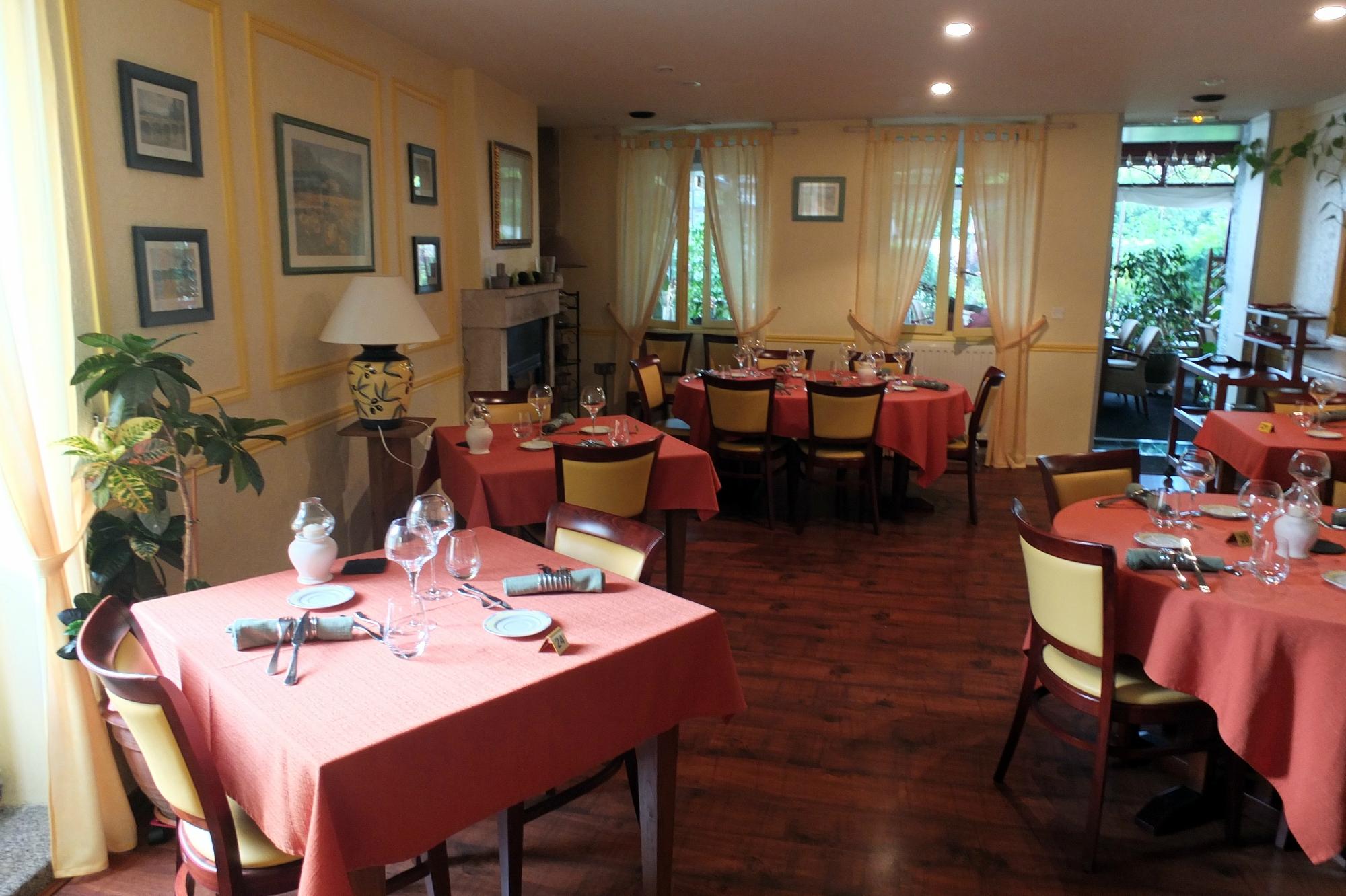 Hotel Restaurant La Goutte Noire-餐饮