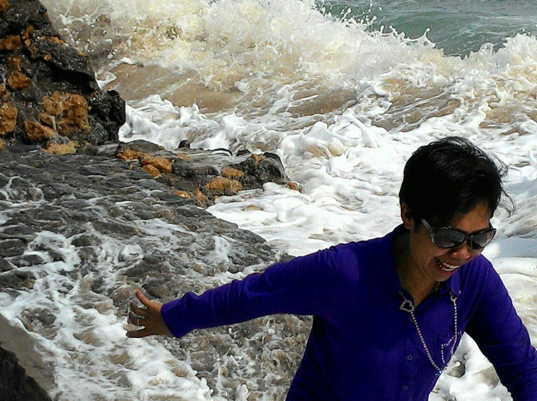 Tambakrejo Beach景点图片