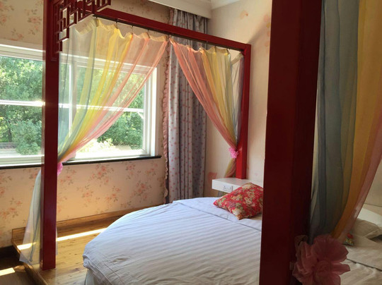 浪漫满屋主题旅馆主图