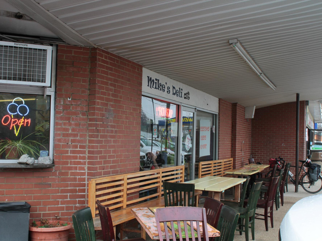 Mike's Deli at Lazy Sunday