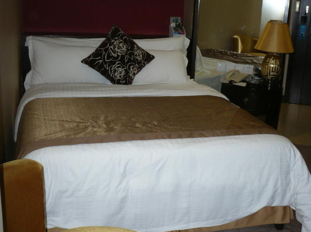 泰平·崇丽酒店(成都春熙路太古里店)主图