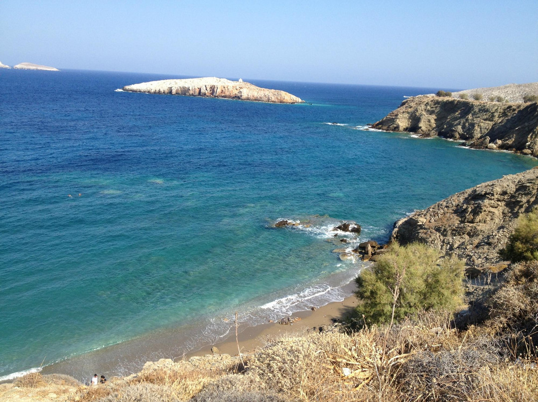 Latinaki Beach-Folegandros必去景点