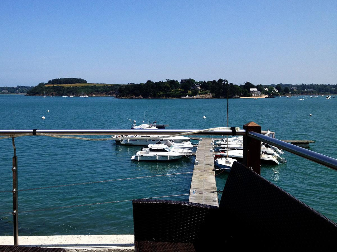 Hostellerie de Jouvente - Le Jersey Lillie主图