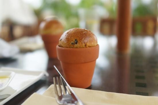 金茂三亚亚龙湾丽思卡尔顿酒店主图