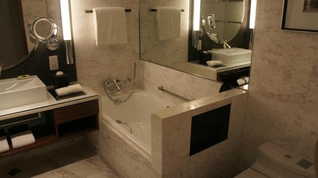 上海锦江汤臣洲际大酒店-浴室