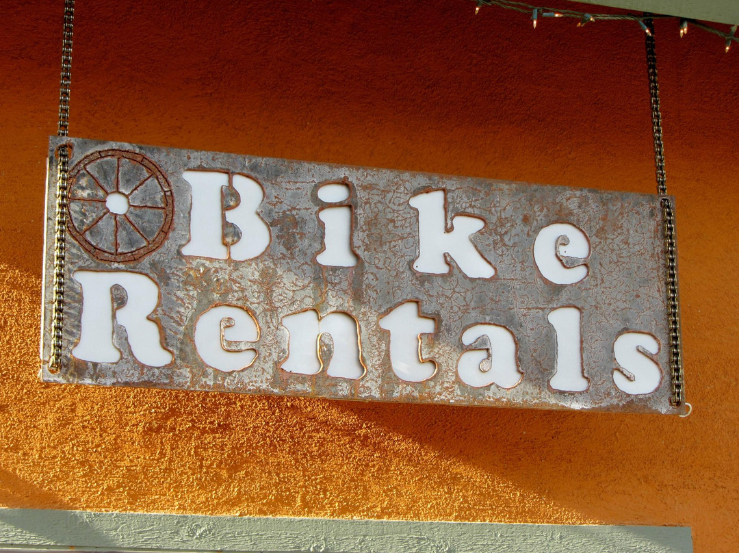 Spur Cross Cycles-洞溪必去景点