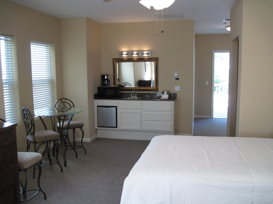 Genoa Country Inn主图