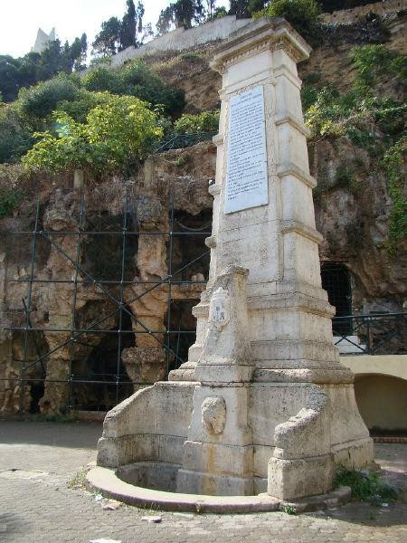 Grotte de Cervantes景点图片