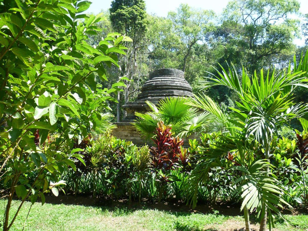 Sumberawan Temple景点图片