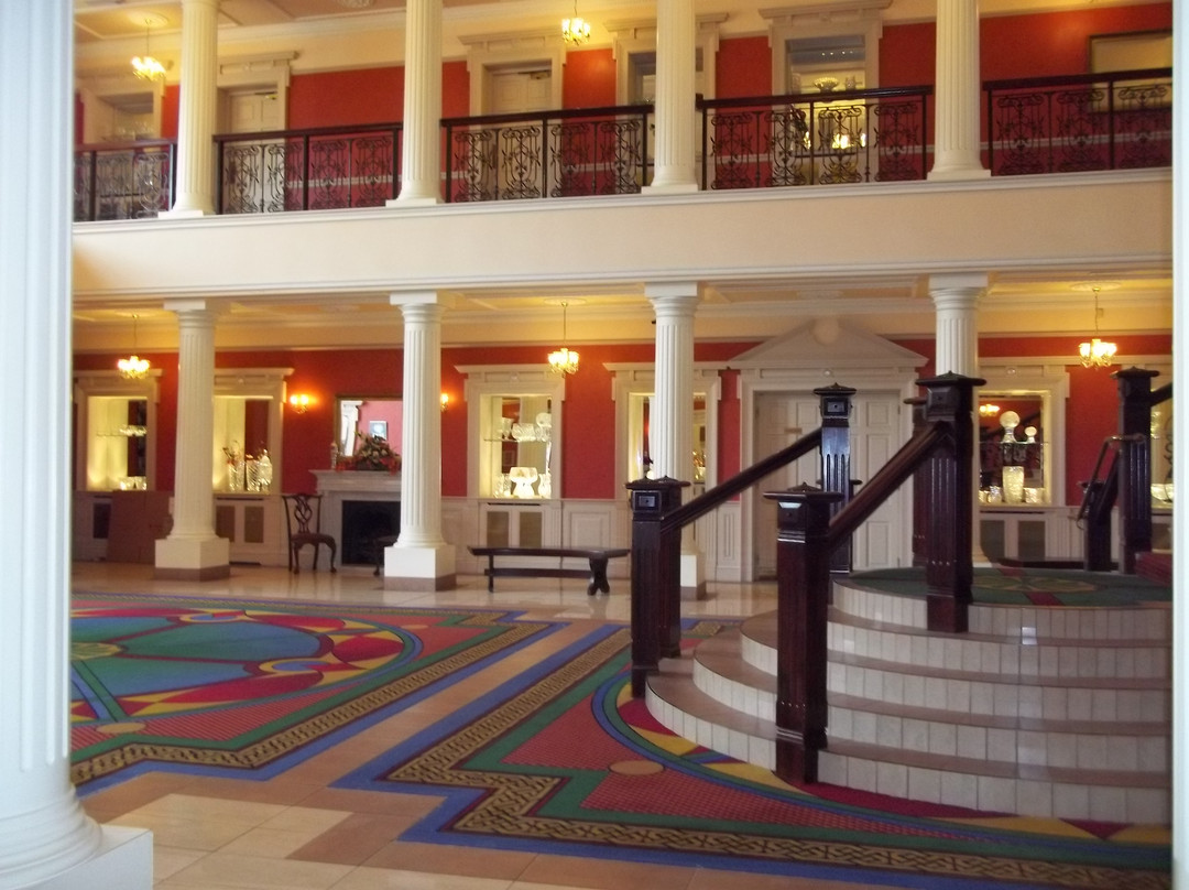 Tonroe旅游景点-Galway Crystal